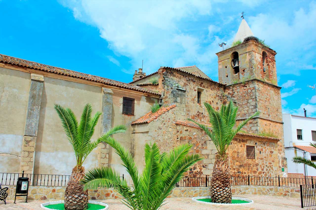 Manchita--Iglesia-parroquial-de-la-Natividad-de-Nuestra-Señora