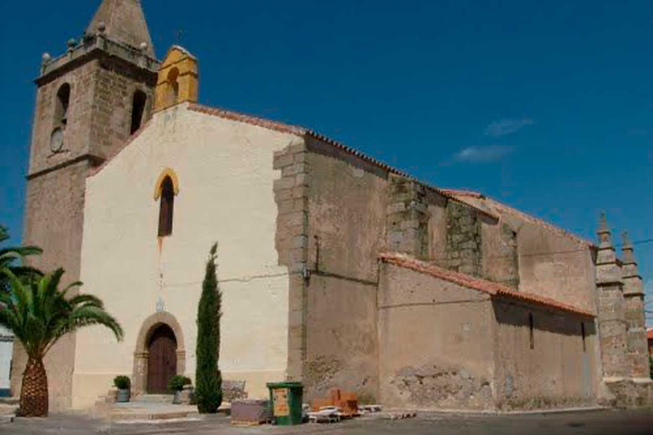 Villar-de-Rena--Iglesia-parroquial-de-San-Pedro-Apóstol